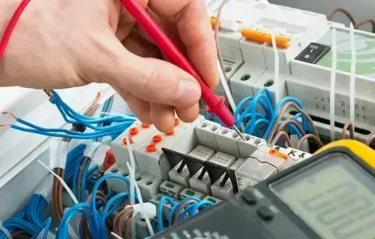 Professional electrician in Northwood